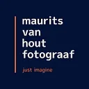 Logo van maurits van hout fotograaf